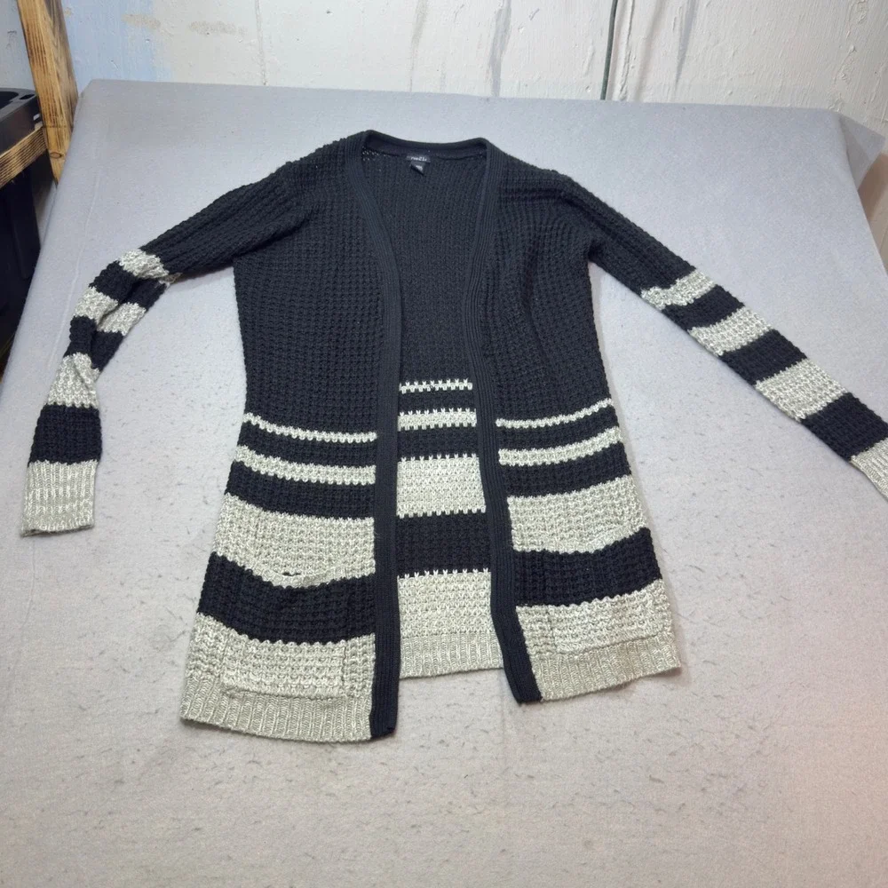 Rue21 Cardigan Womens XL Black White Excellent Striped Open Front Waffle Knit